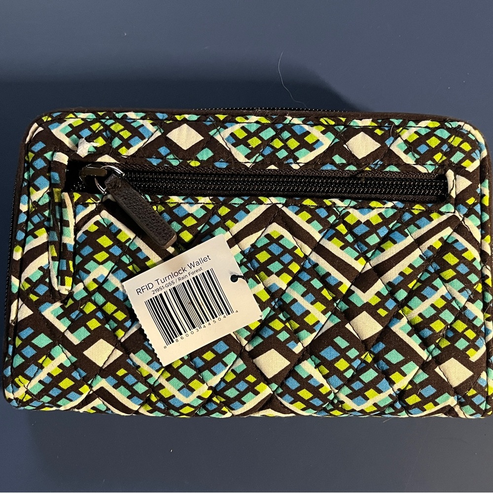 Vera Bradley RFID Turnlock Wallet Rainforest - Picture 2 of 3